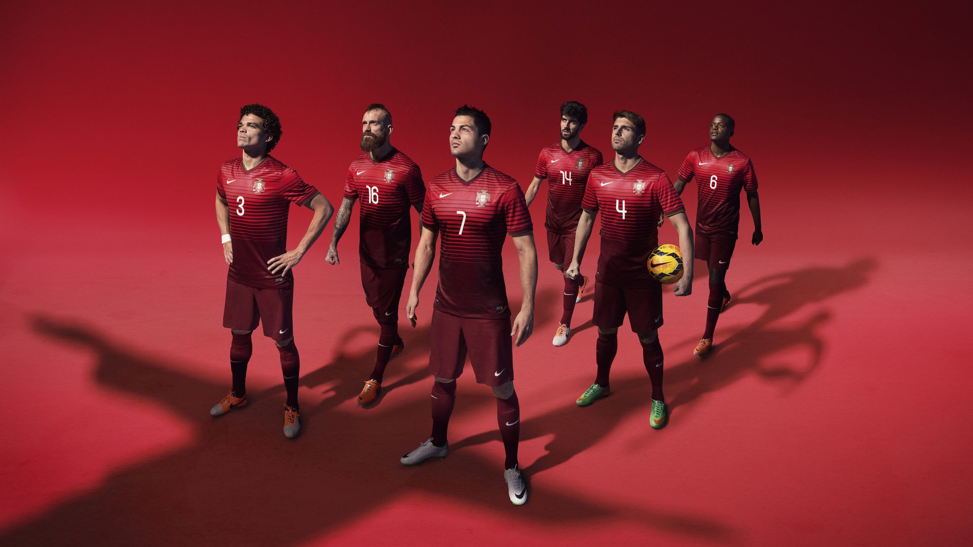 国家队缺乏对抗性强队热身机制，国家队存在